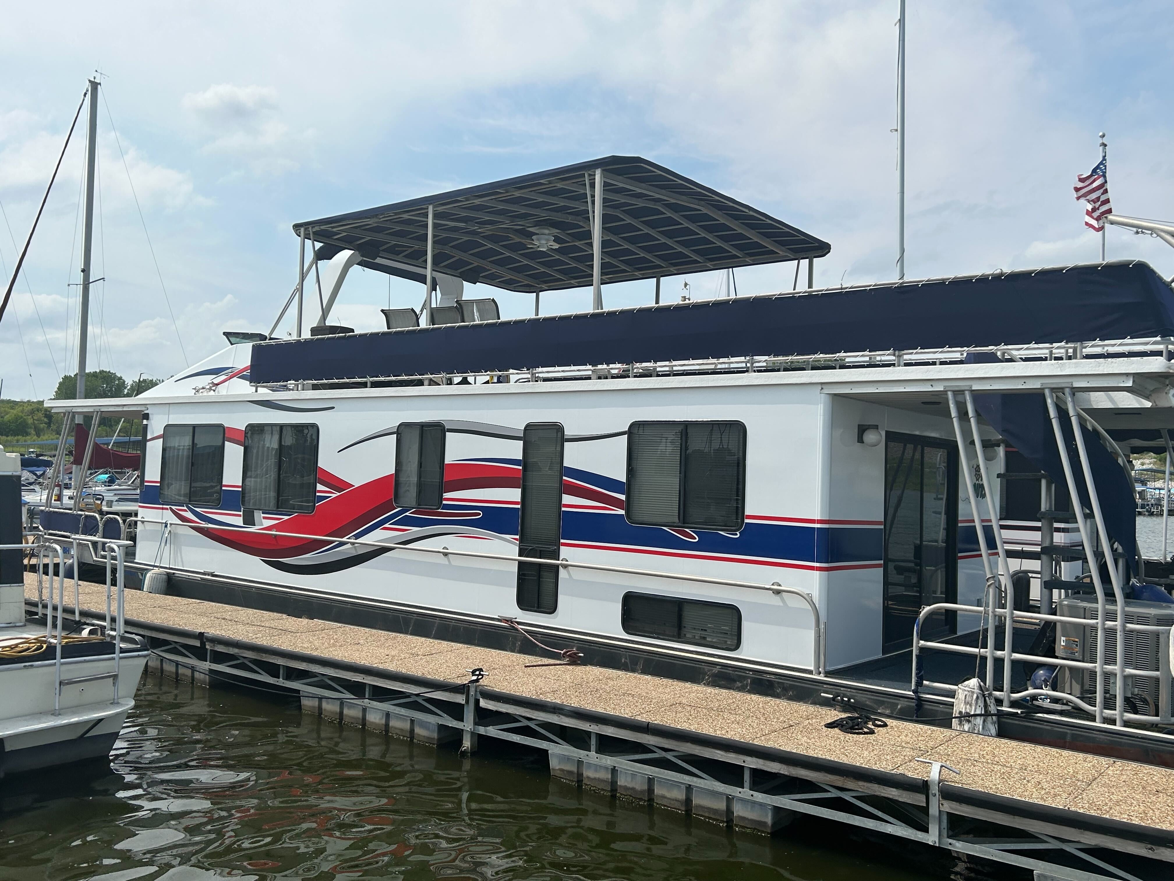 Boat Wraps & Graphics