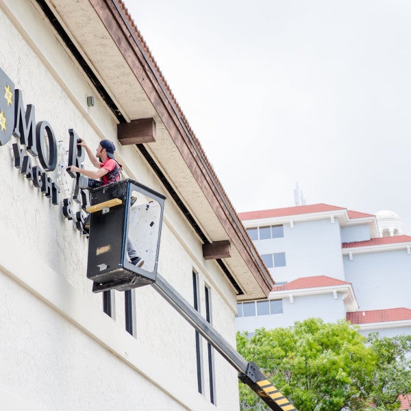 Sign Installation and Maintenance Services