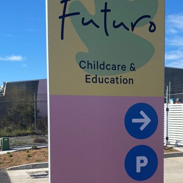 7273.2(2) - Futuro Gledswood Hills - D.2 Totem - Completed