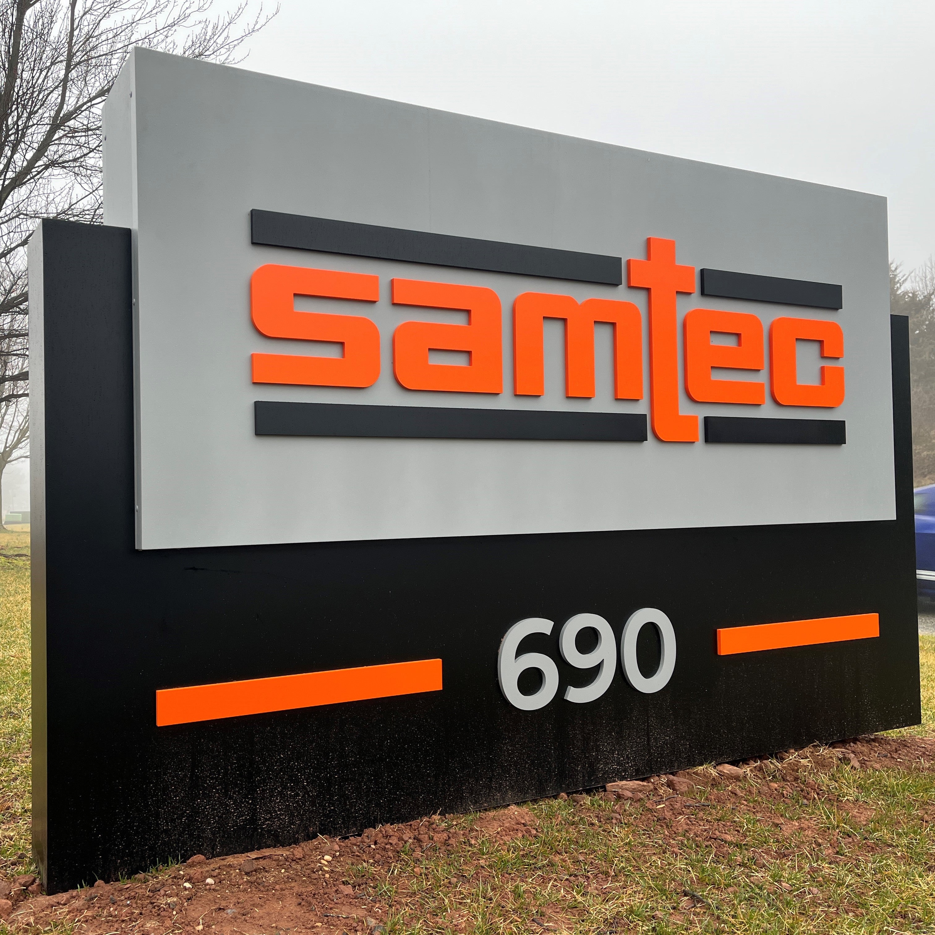 Custom Outdoor Signs for Business