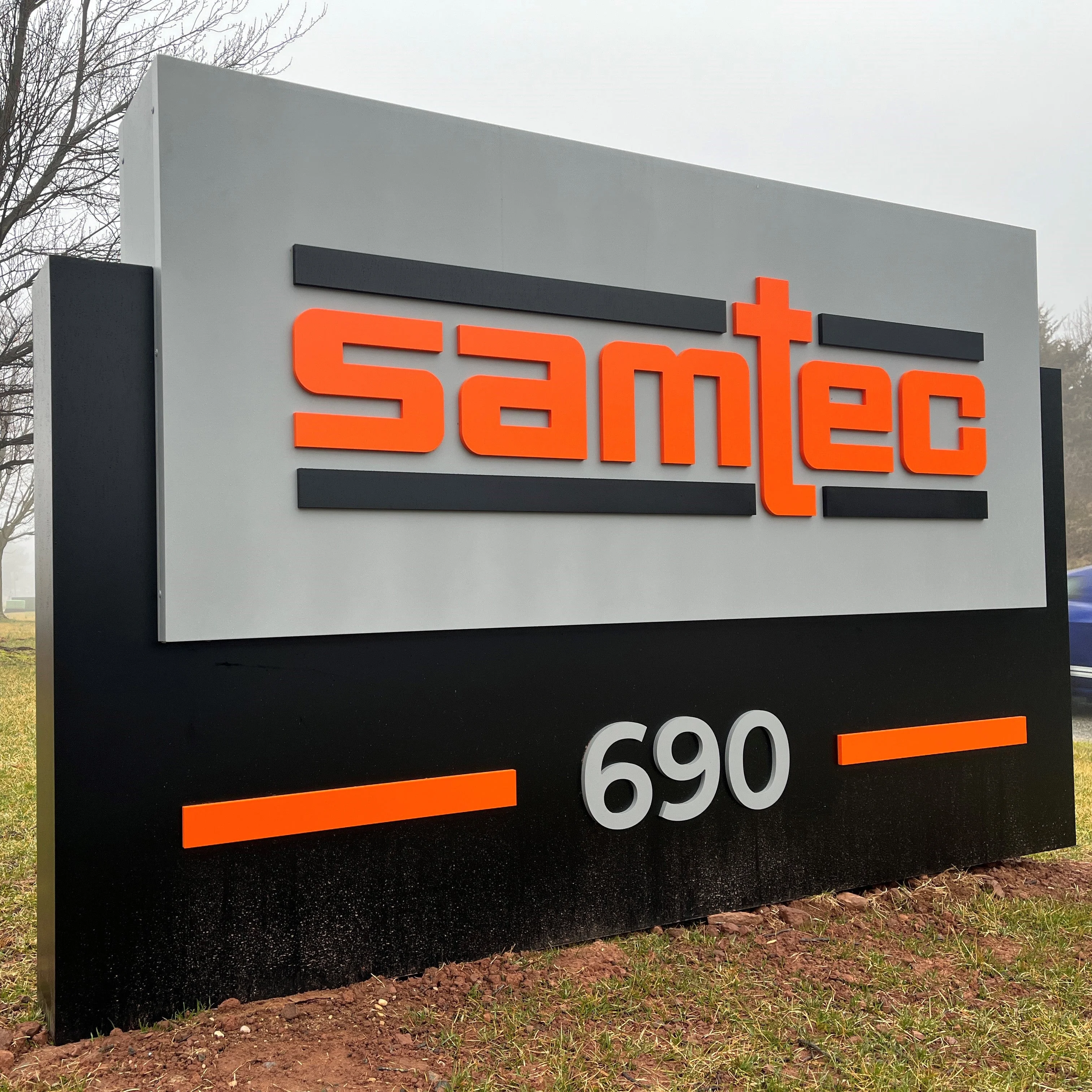 Custom Outdoor Signs for Business