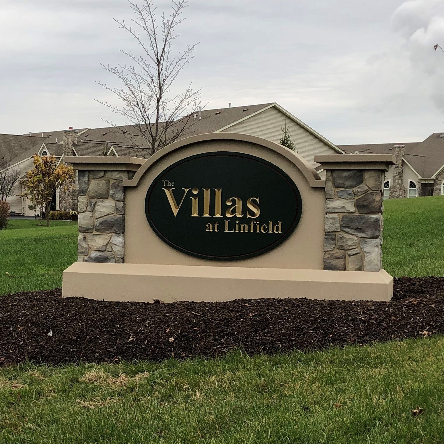 Custom Outdoor Signs for Business
