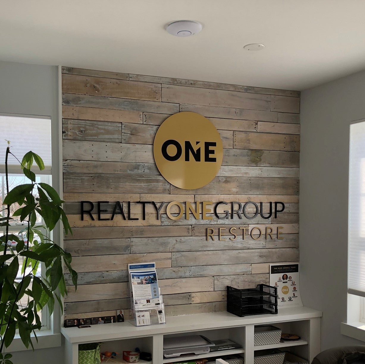 Indoor & Interior Signs & Banners