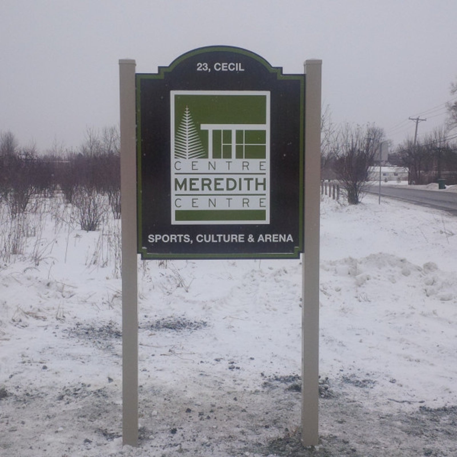 post and panel sign3334