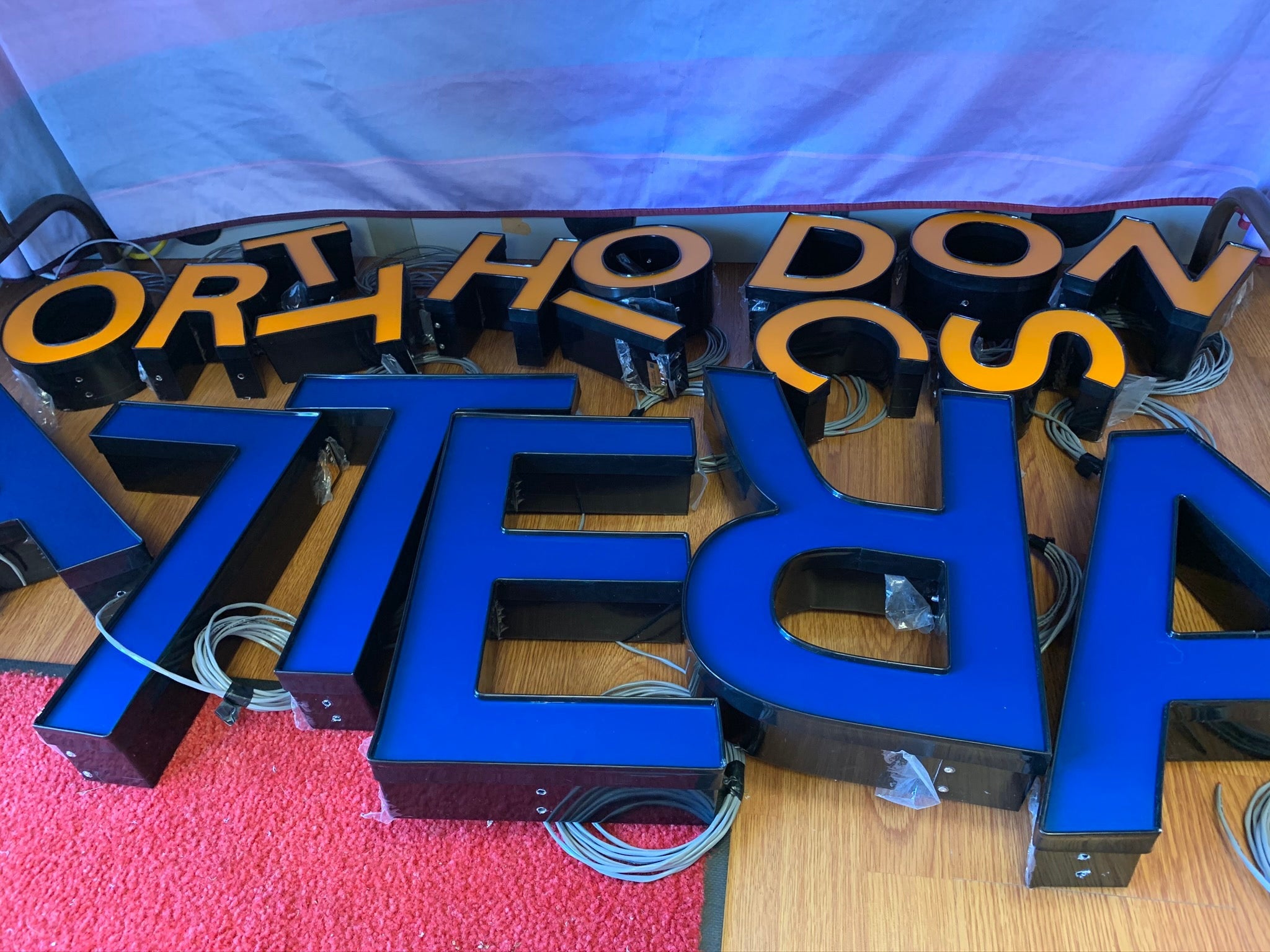 Sign Fabricators
