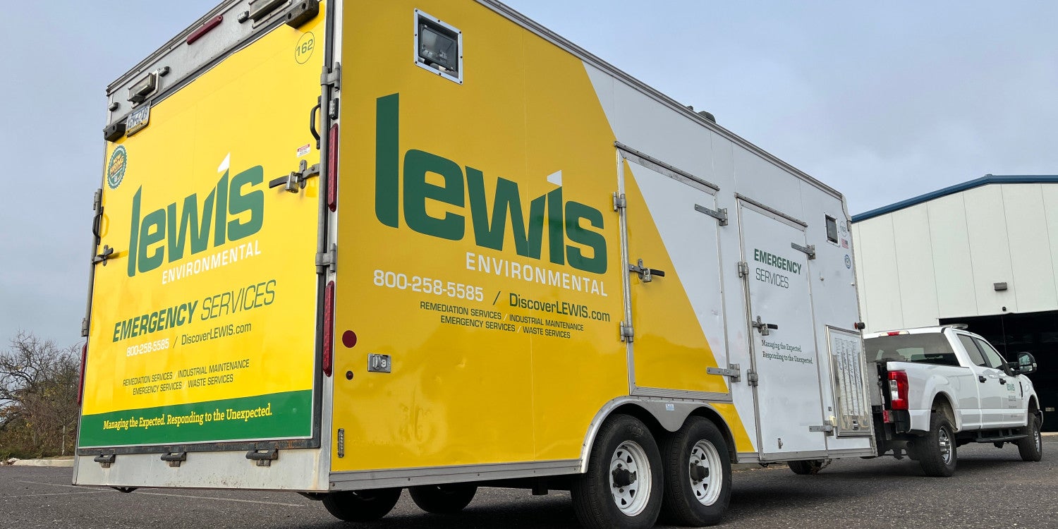 Trailer Wraps, Signs & Graphics
