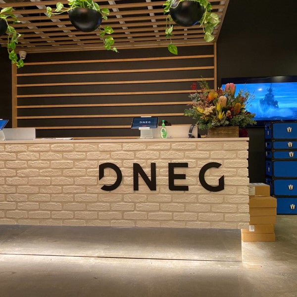 DNEG_3mm matte acrylic with inclined spacer letter_Reception Sign
