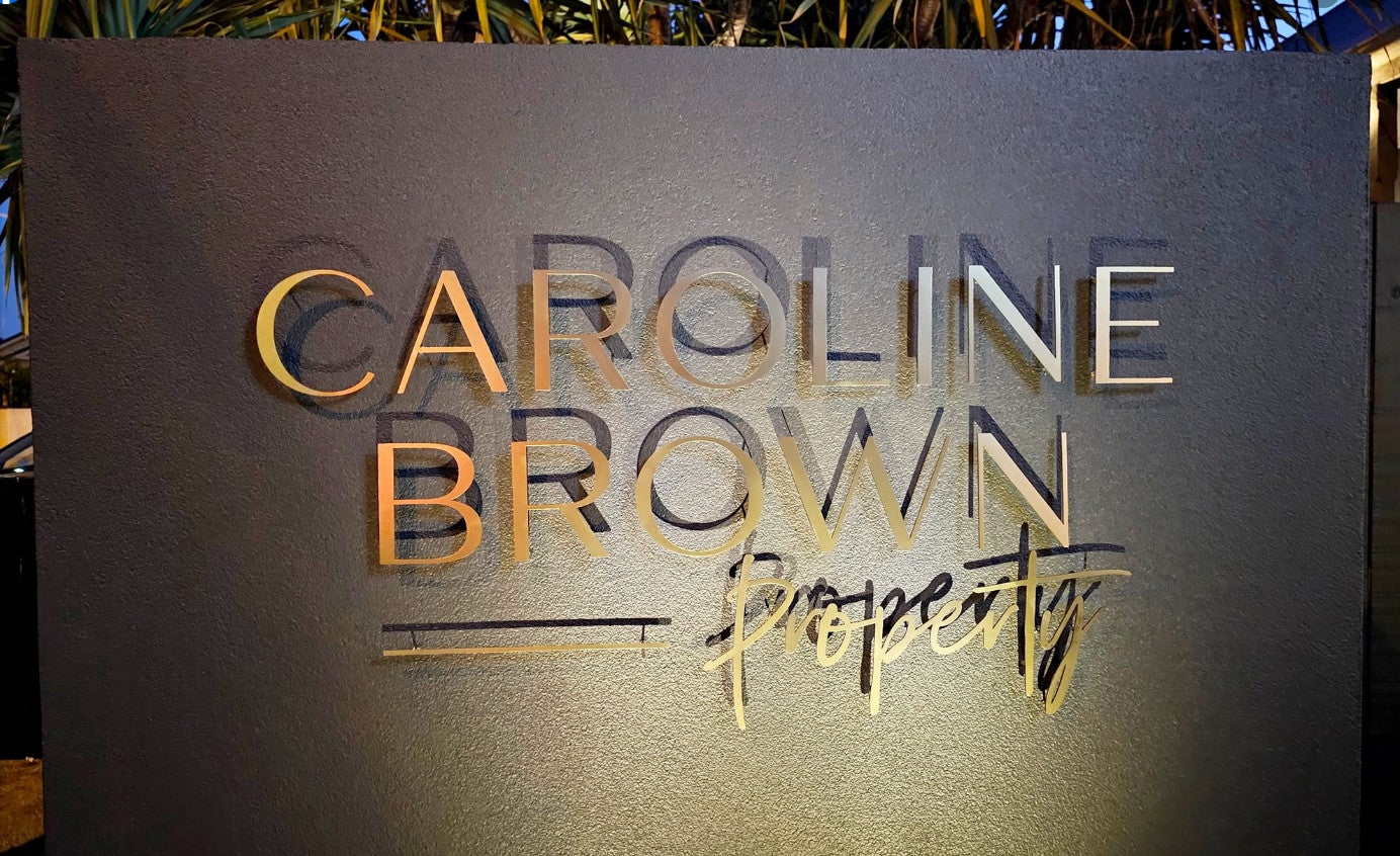 Lightbox and Metal Signs