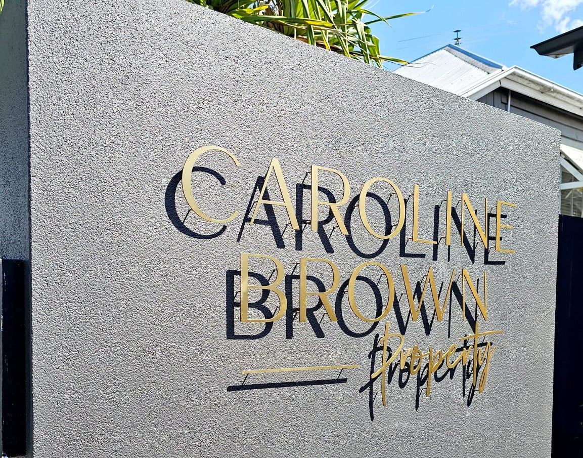 Lightbox and Metal Signs