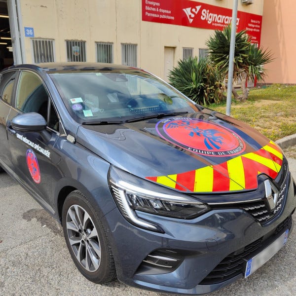 Marquage de véhicule d'urgences pour SOS Transport 06