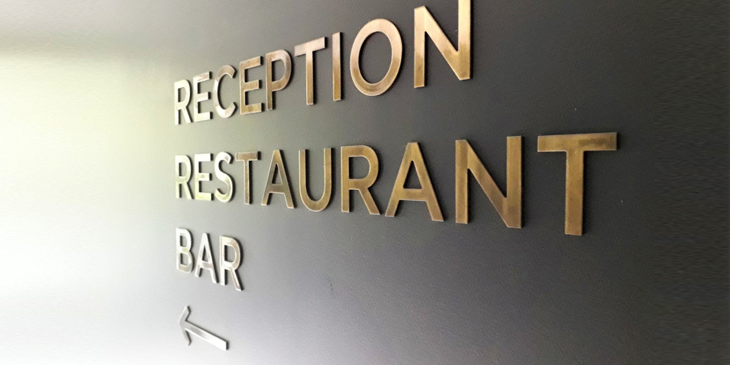 Signalétique pour hôtels, cafés et restaurants