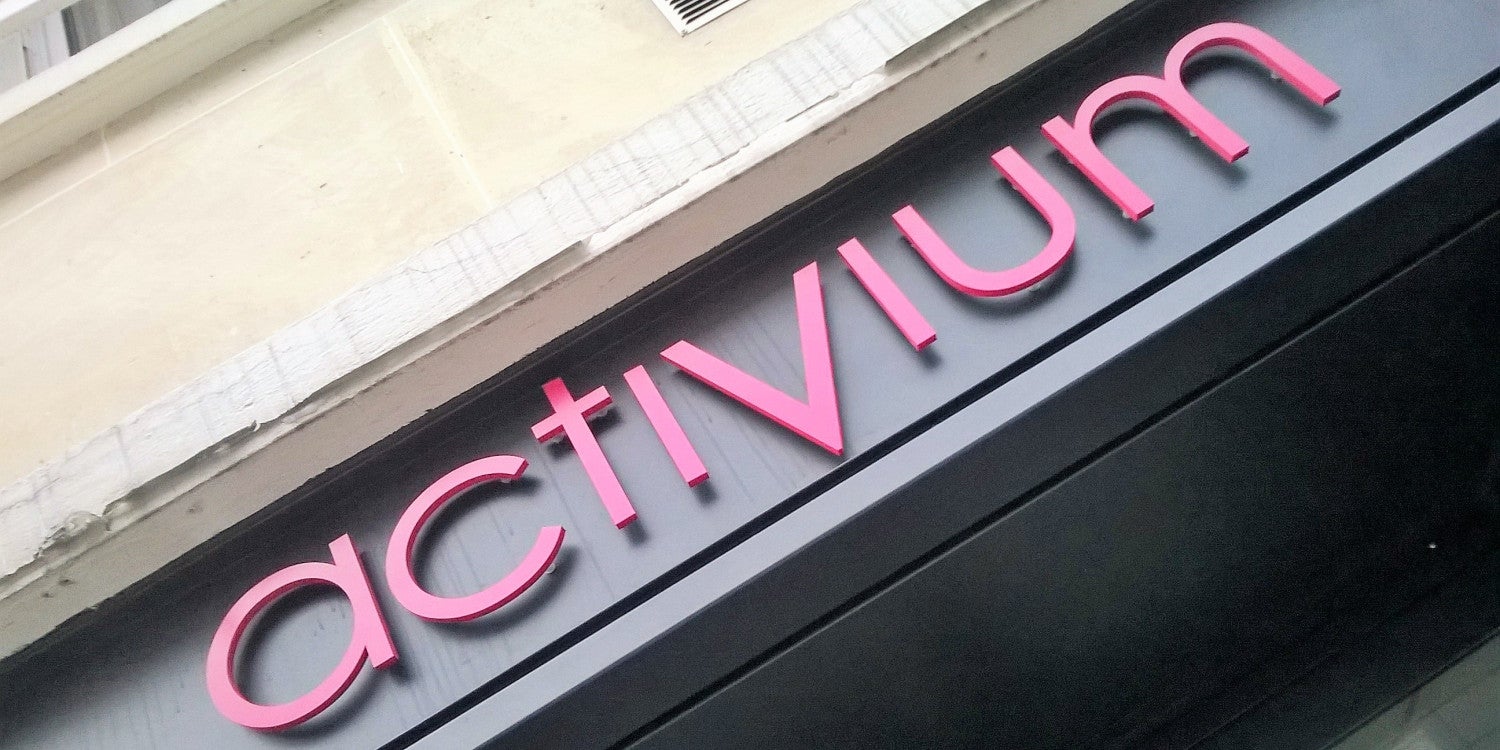 Lettres découpées