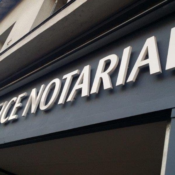 Lettres découpées avec éclairage PLL