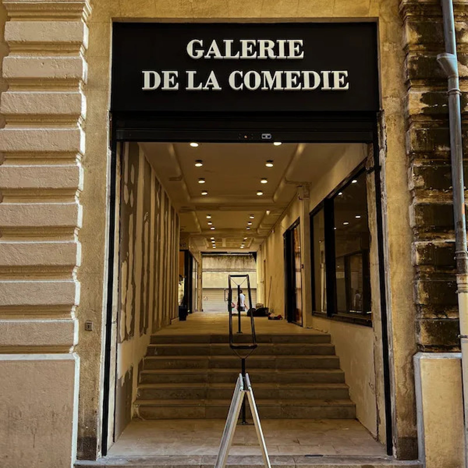 Enseigne lettres