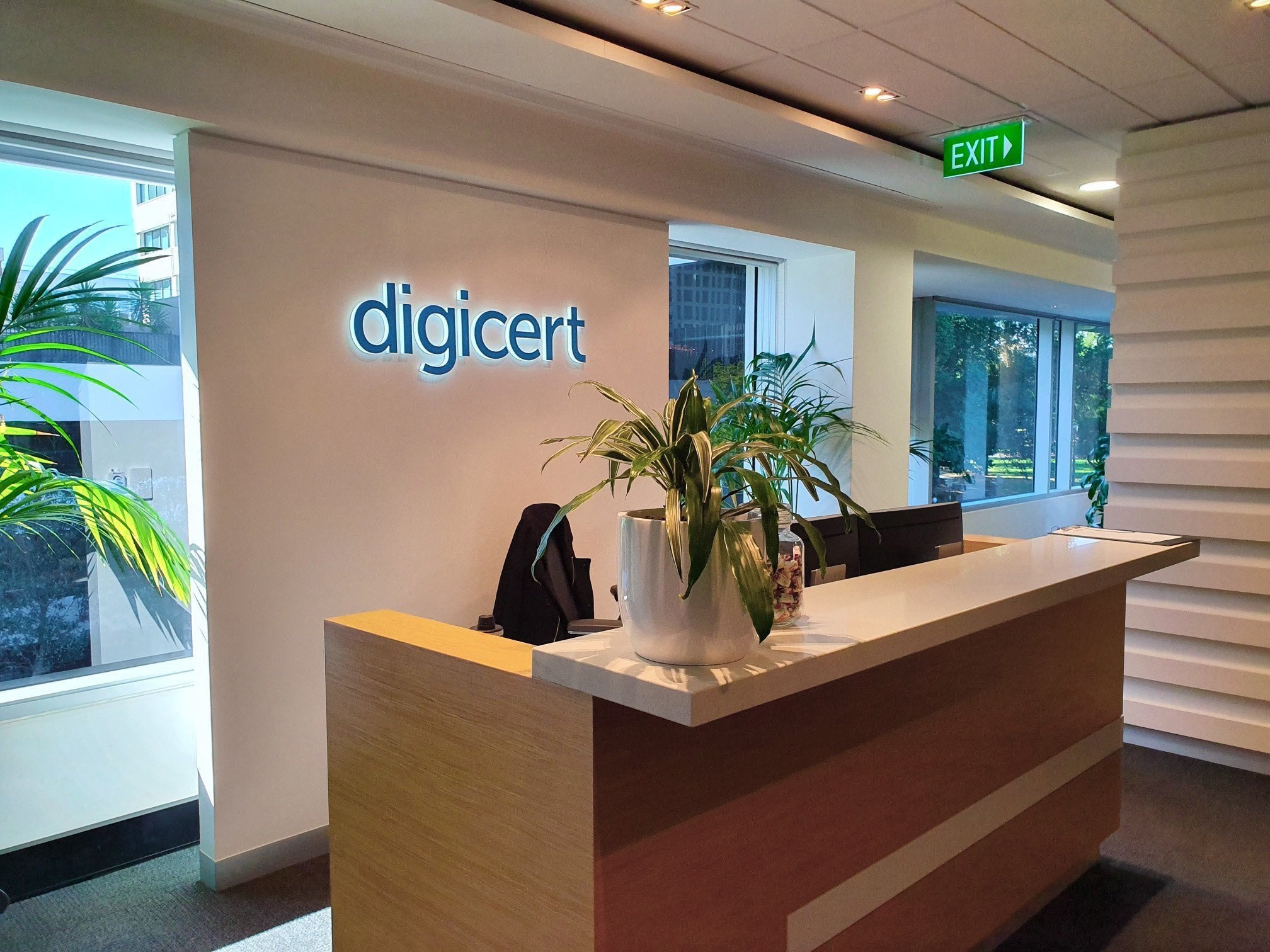 Digicert Reception Illuminated Lettering
