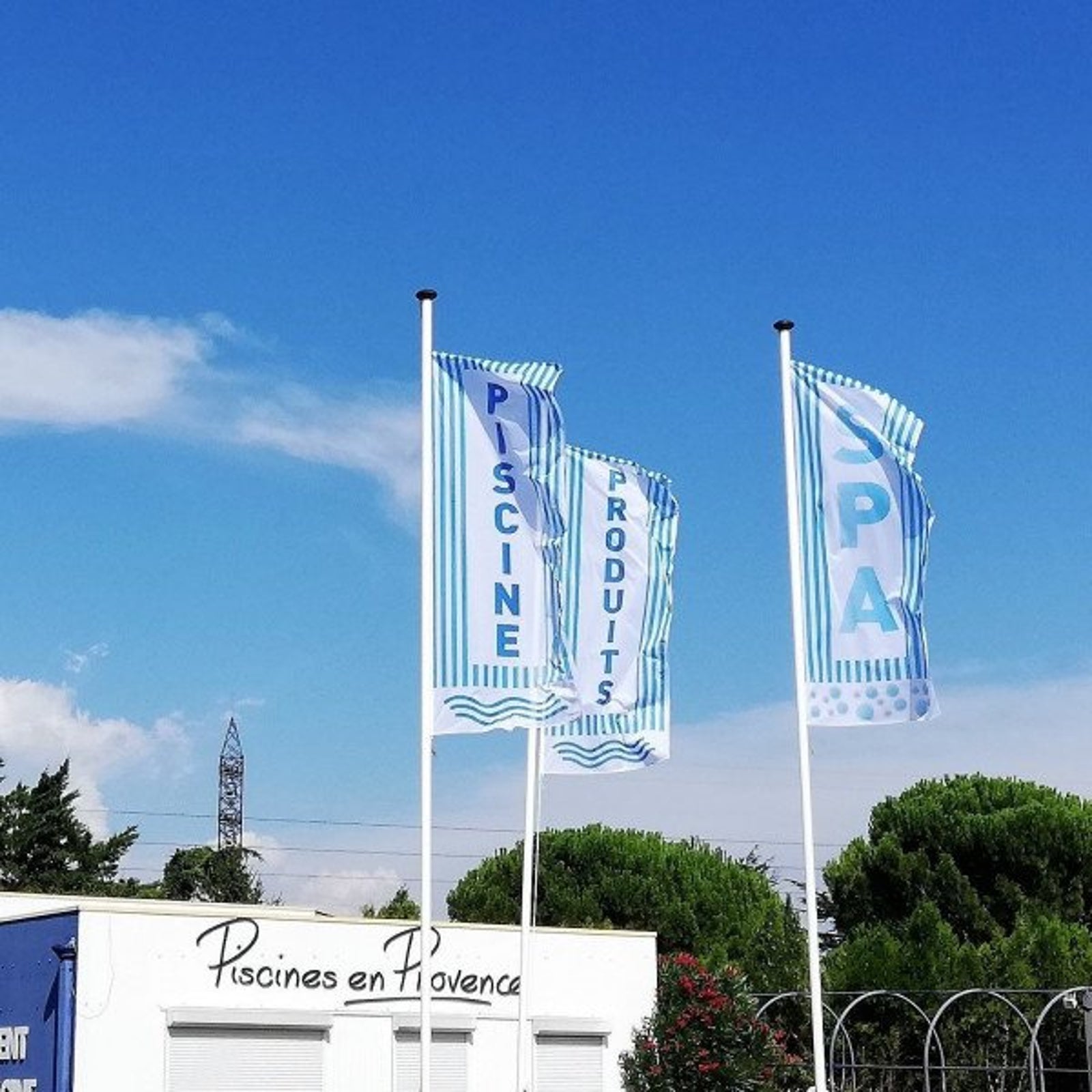 Drapeau & Chevalet