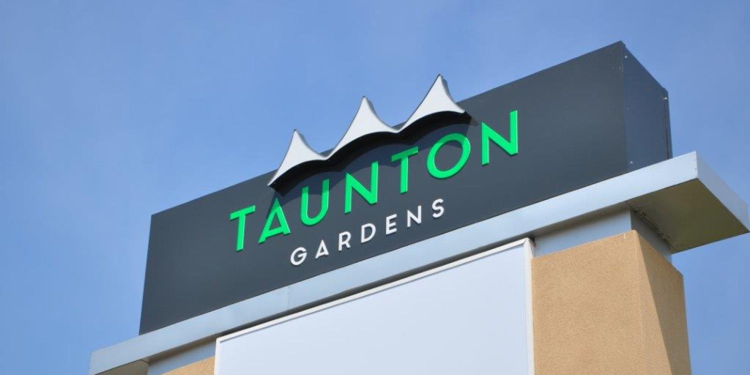 Pylon Signs