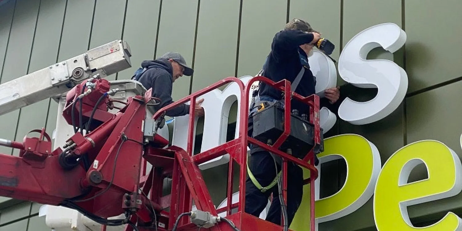 Installation de panneaux