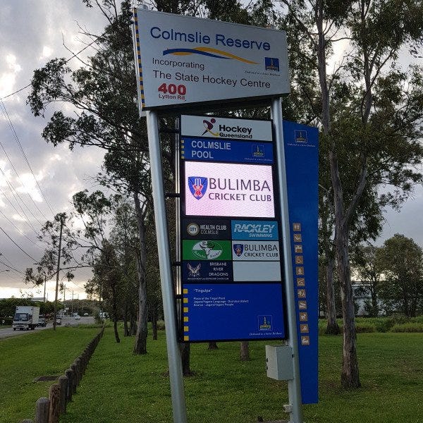 Colmslie LED pylon sign