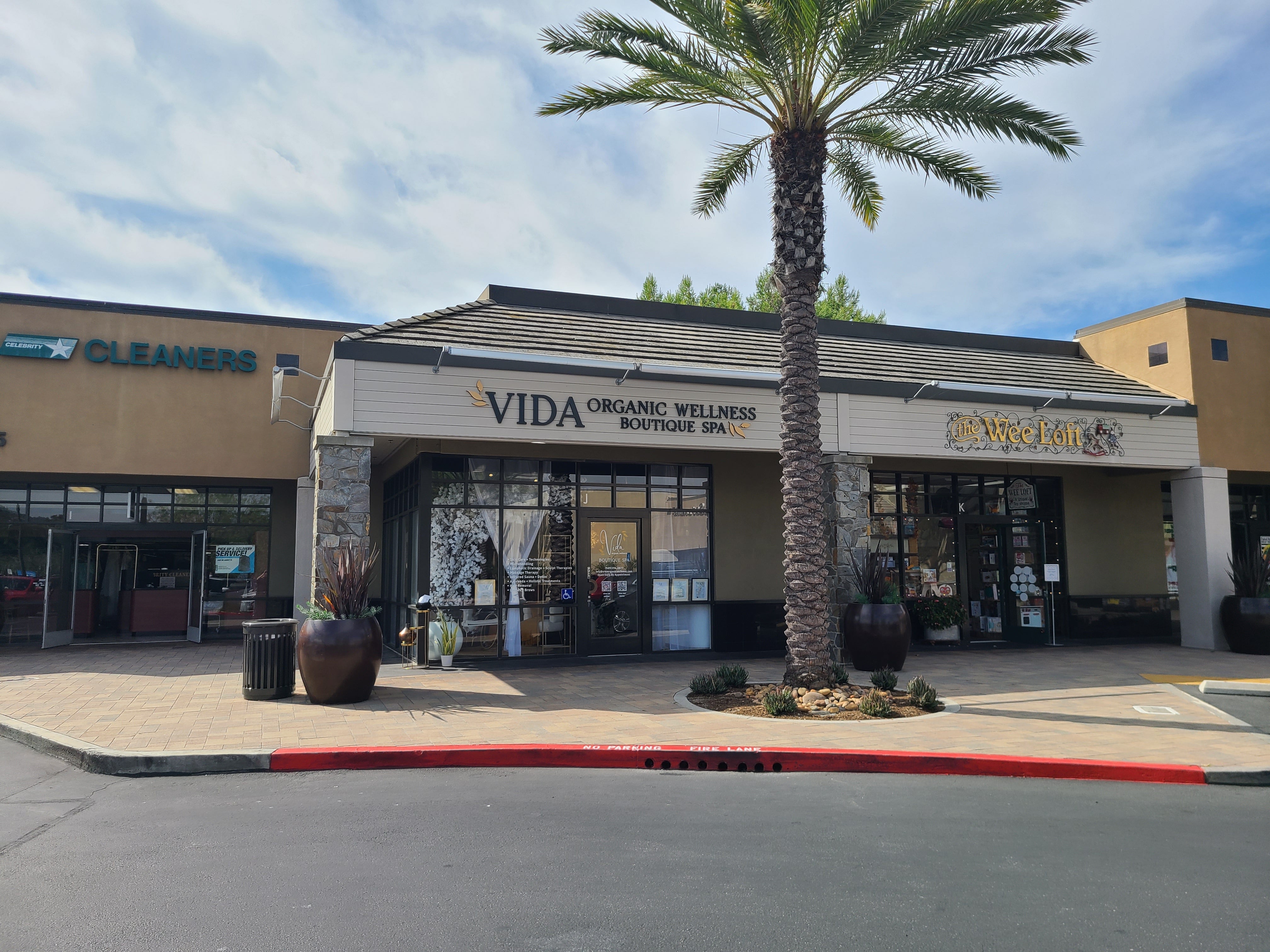 Store front dimensional letters