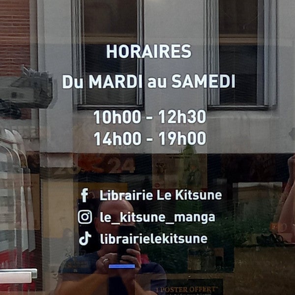 Enseigne drapeau et lettrage horaires