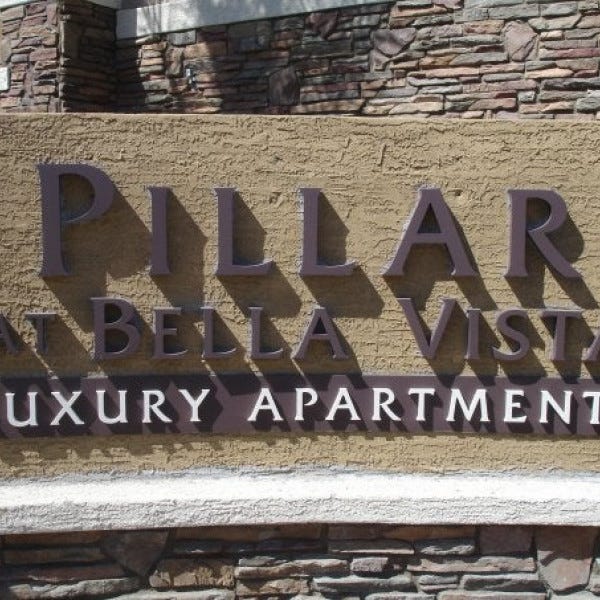 Pillar-at-bella-vista-luxury-apartments-7677-w-paradise-ln-peoria-az-85382