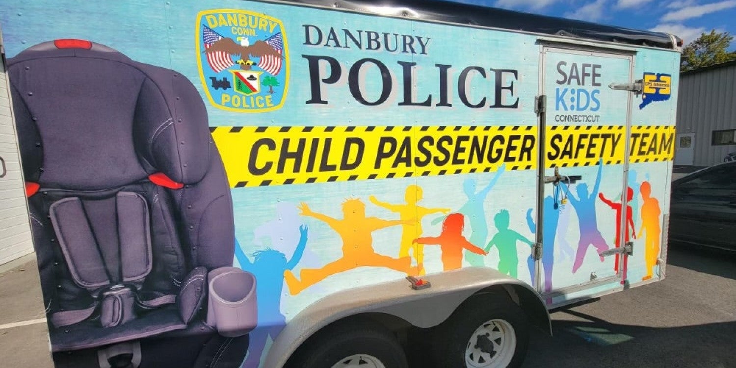 Trailer Wraps, Signs & Graphics