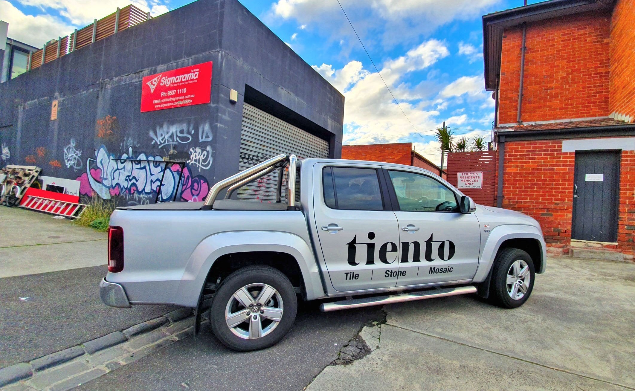Tiento Ute Graphics