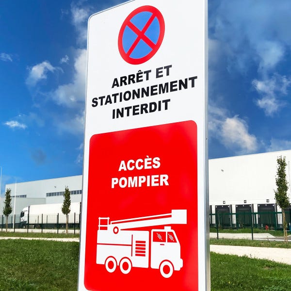 Panneau  Accès pompier - Signalétique routière