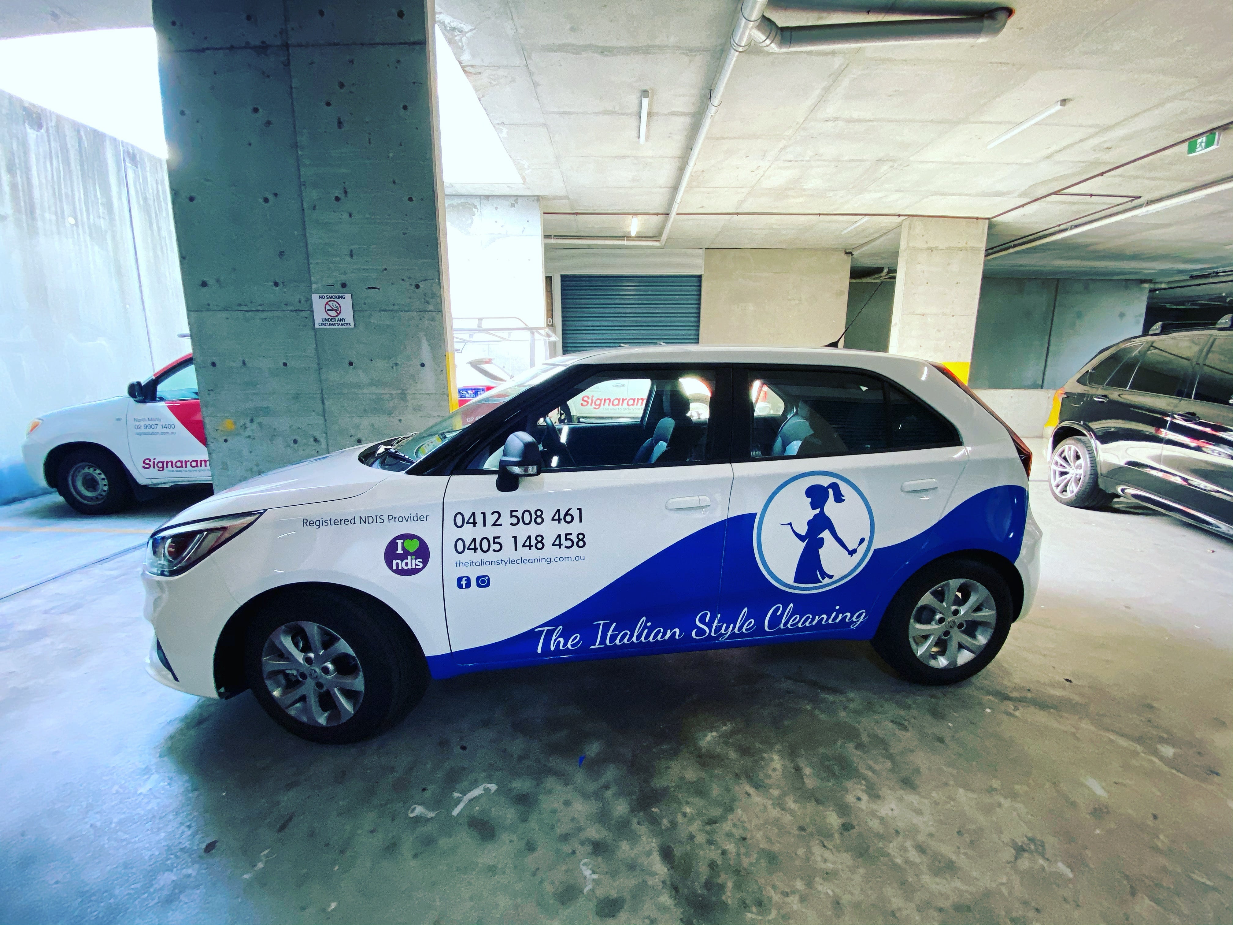 Car Wrap / Track Graphics