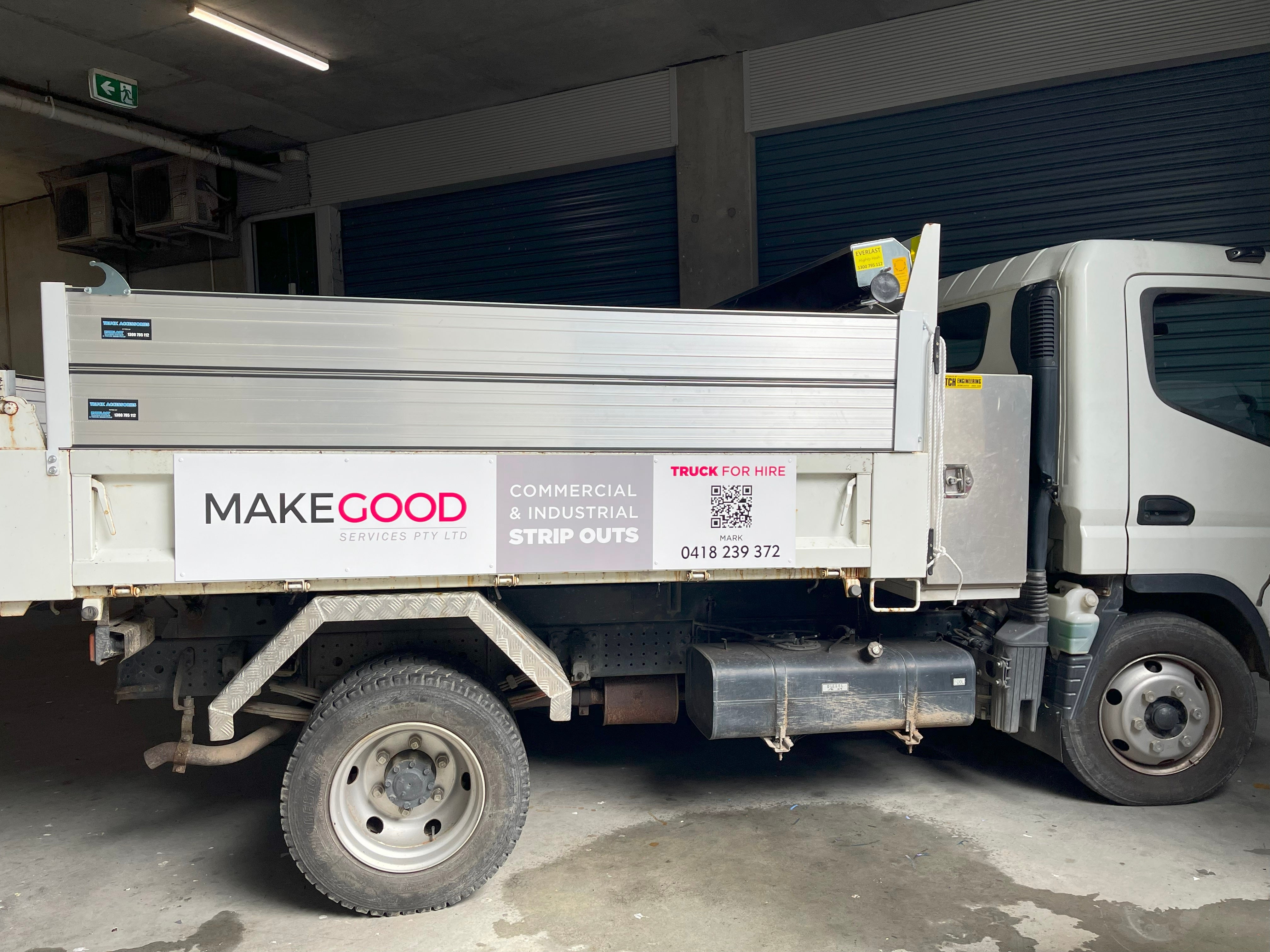 Car Wrap / Track Graphics