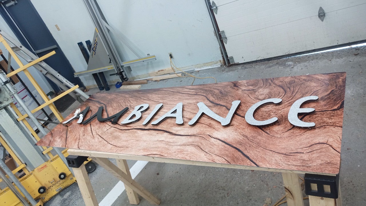 Making a fake wood sign with 3d lettering