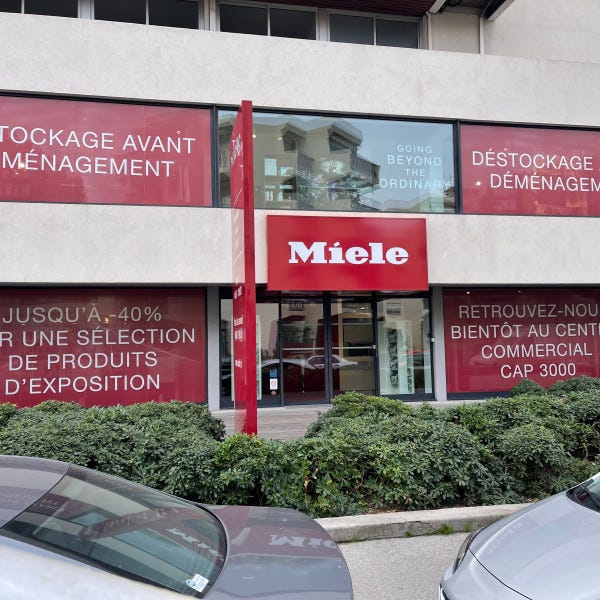 Adhésif microperforé pour vitrine Miele