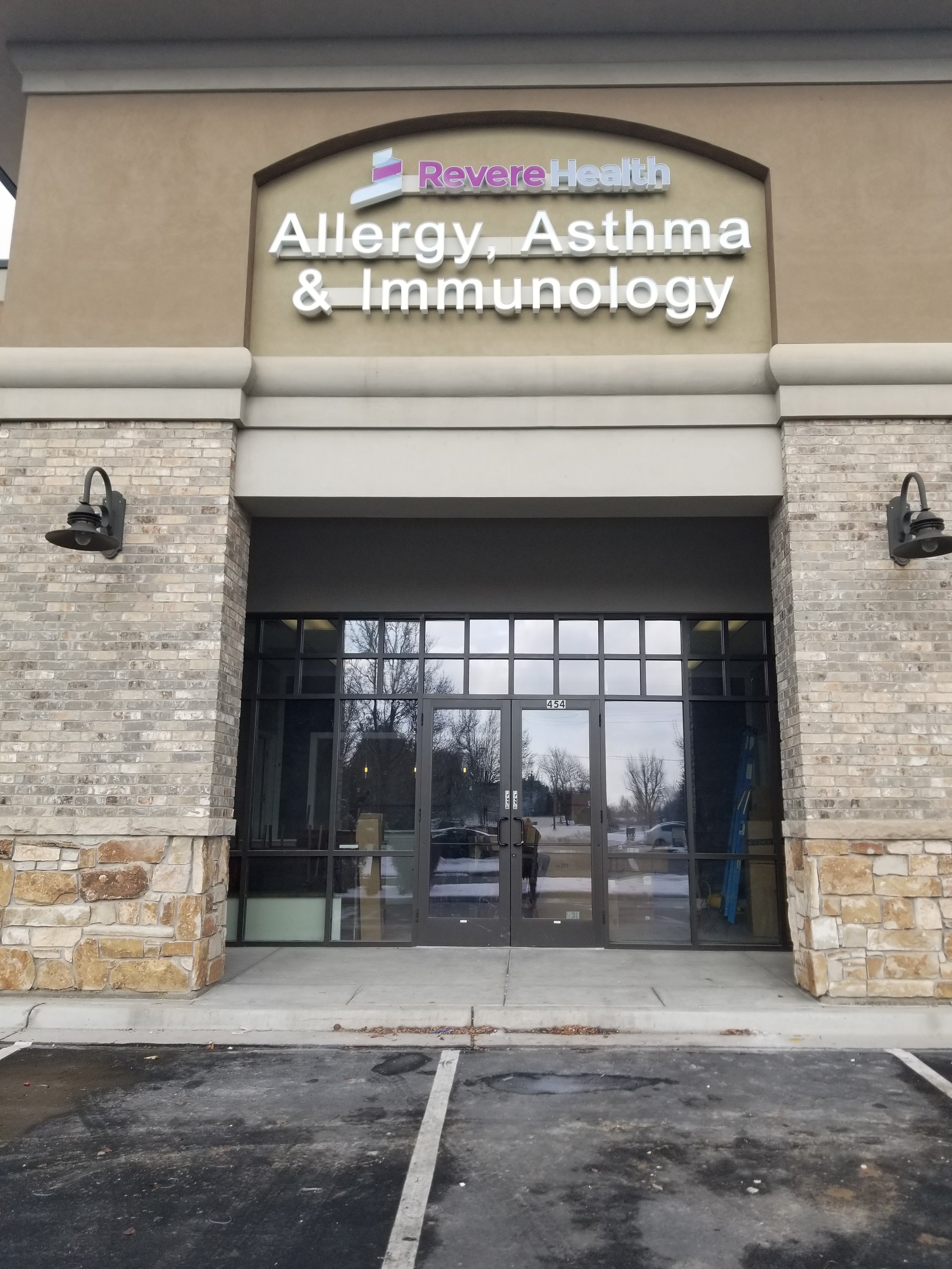 Building & Commercial Signs