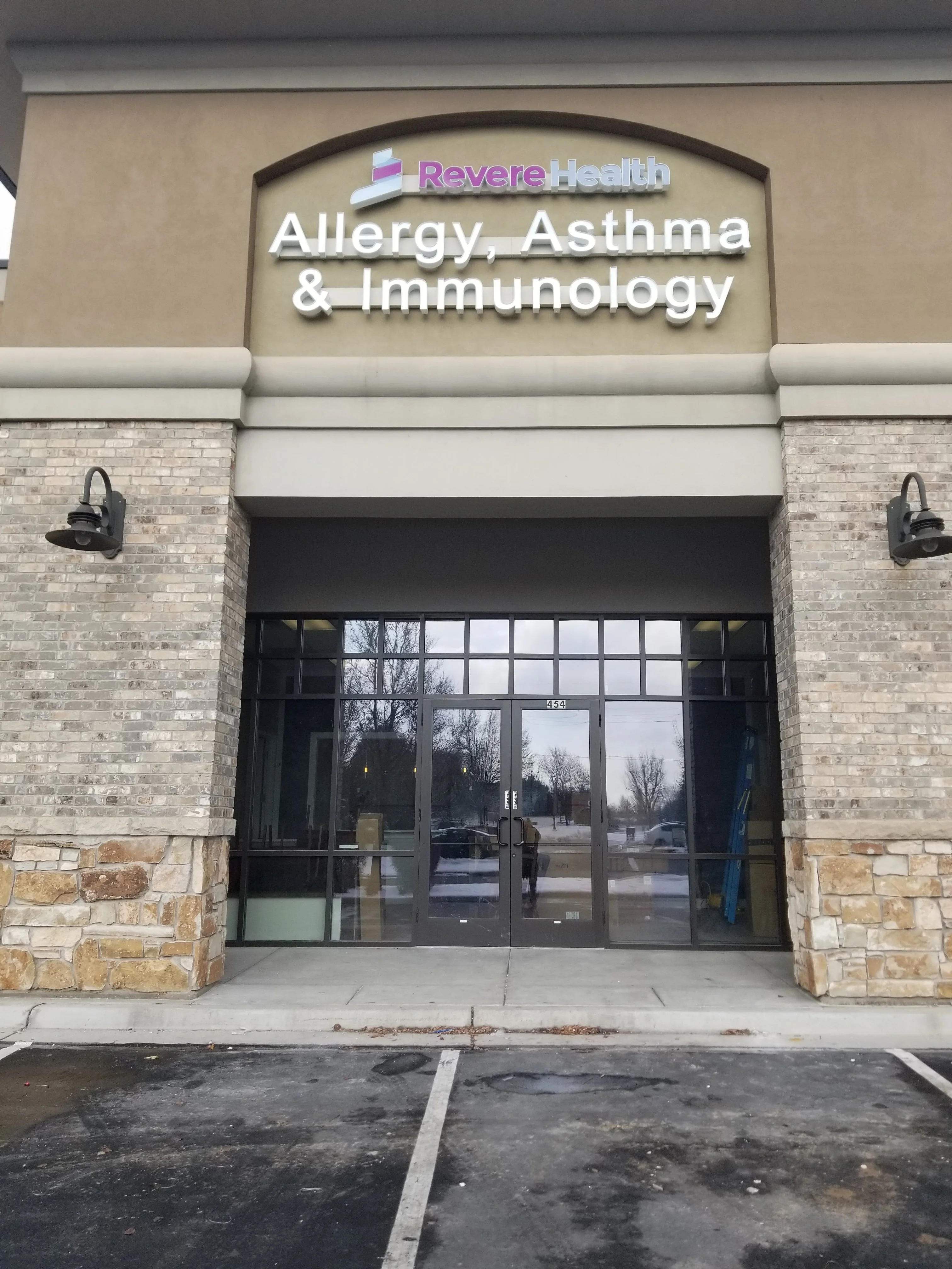Building & Commercial Signs