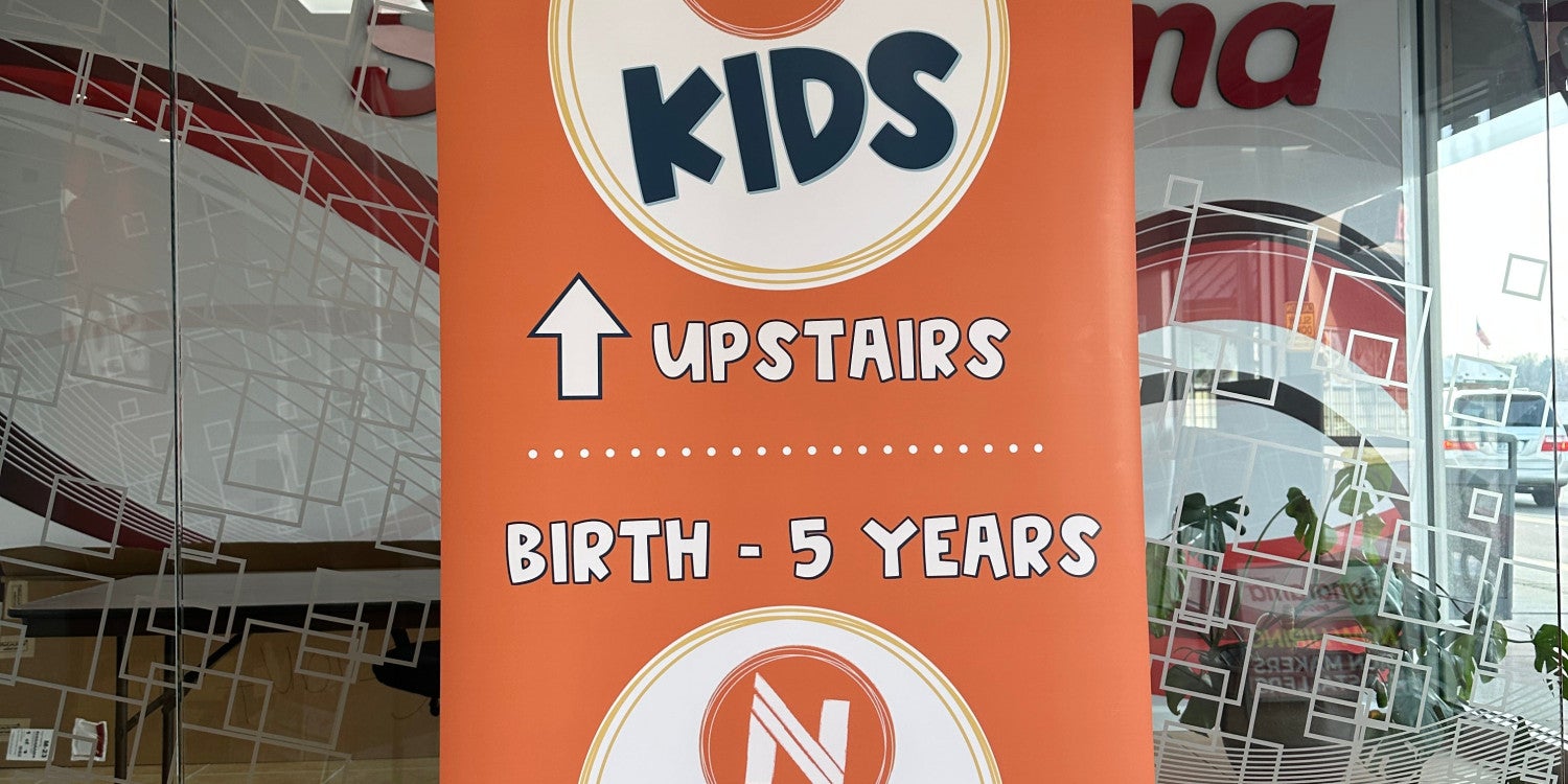 Retractable Banner Stands