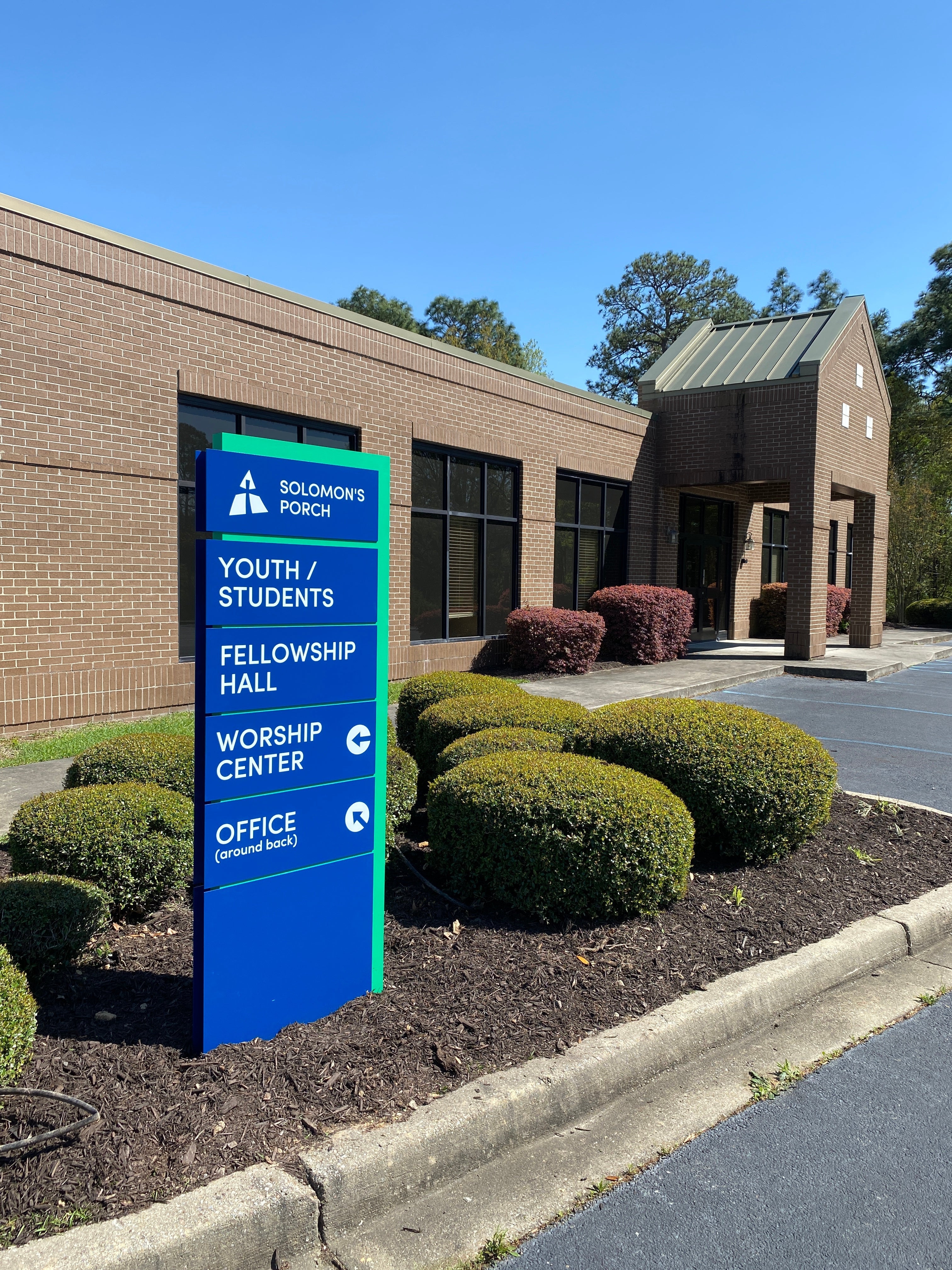 Directional Signs & Signage