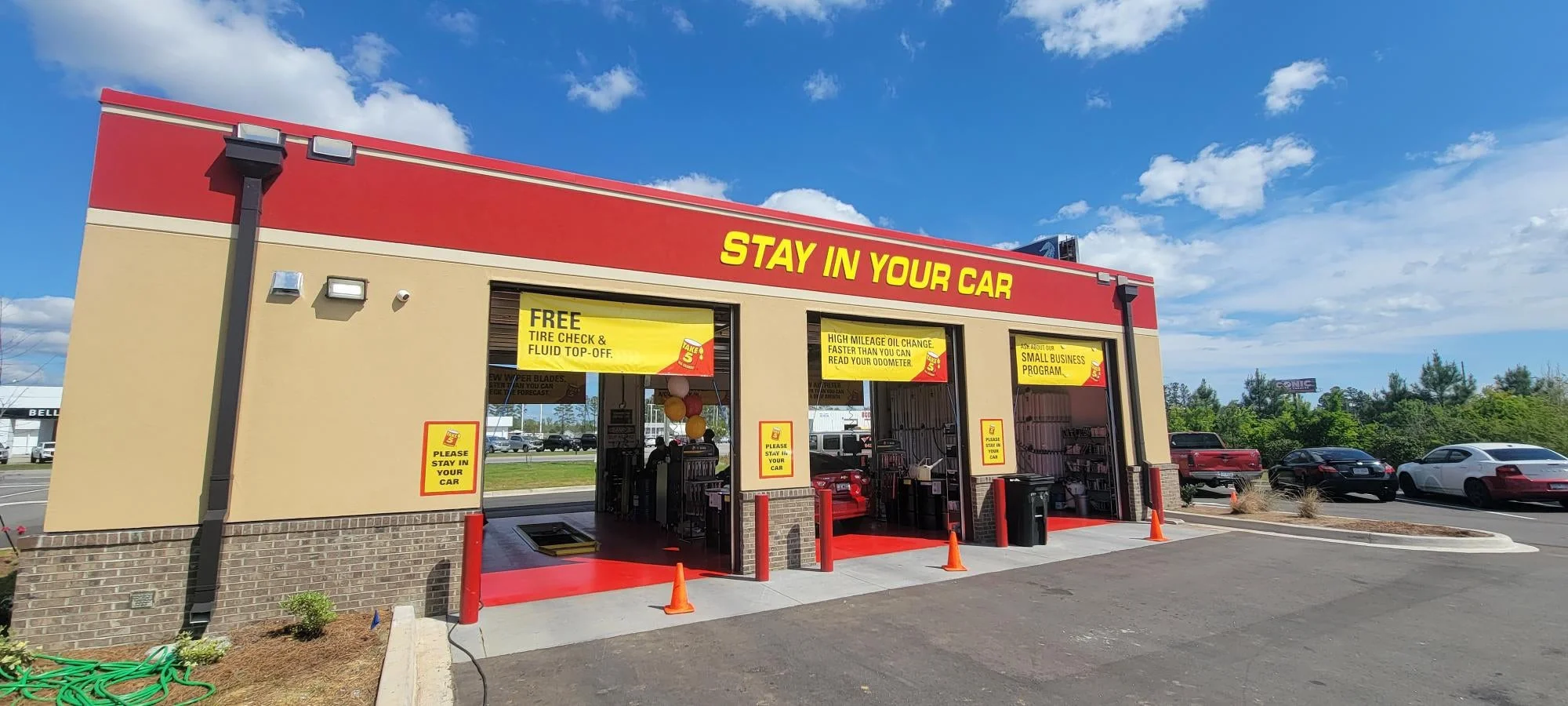 Building & Commercial Signs